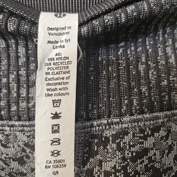 Lululemon Ebb to Train Super-High-Rise Tight 25" - Picture 5 of 5